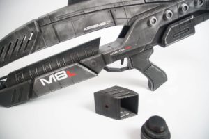M8 Avenger Rifle – 1:1 Full Size Mass Effect Prop Cosplay avenger
