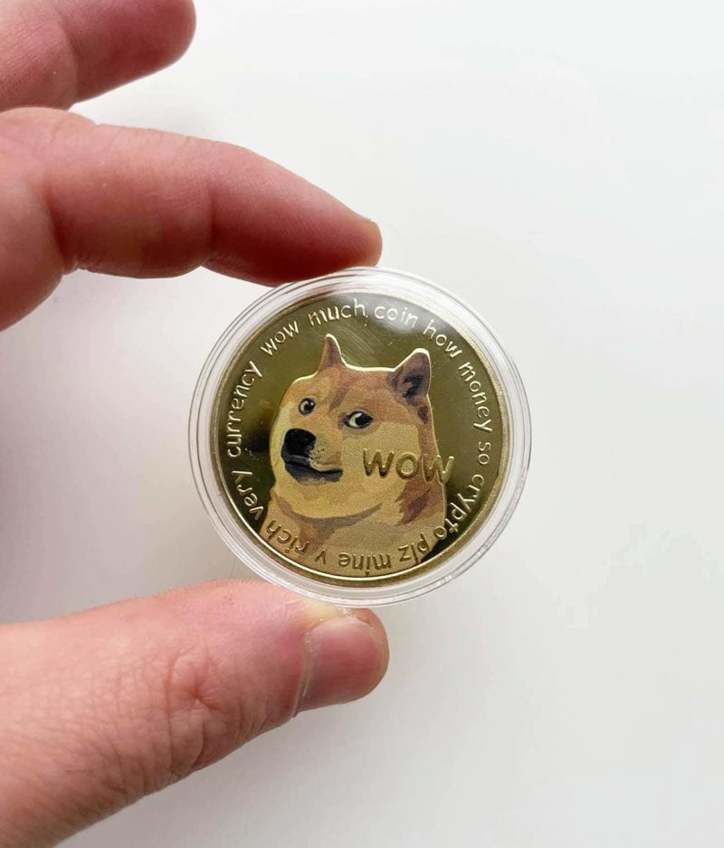 Dogecoin Metal Coin – Doge Cryptocurrency Collectible Collectibles & Figures coin